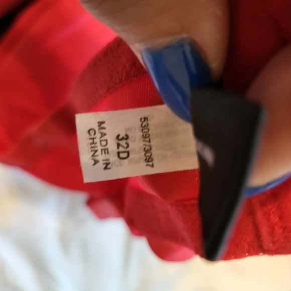 Frederick red with black lace 32D - Picture 4 of 15